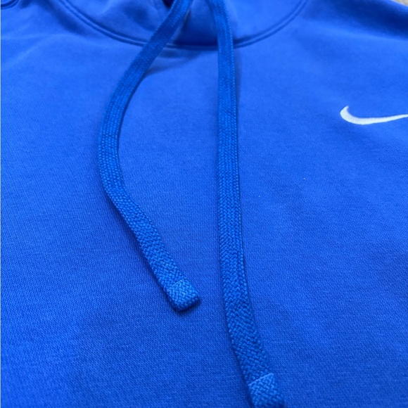 Nike Club Fleece Pullover Hoodie - Picture 4 of 7